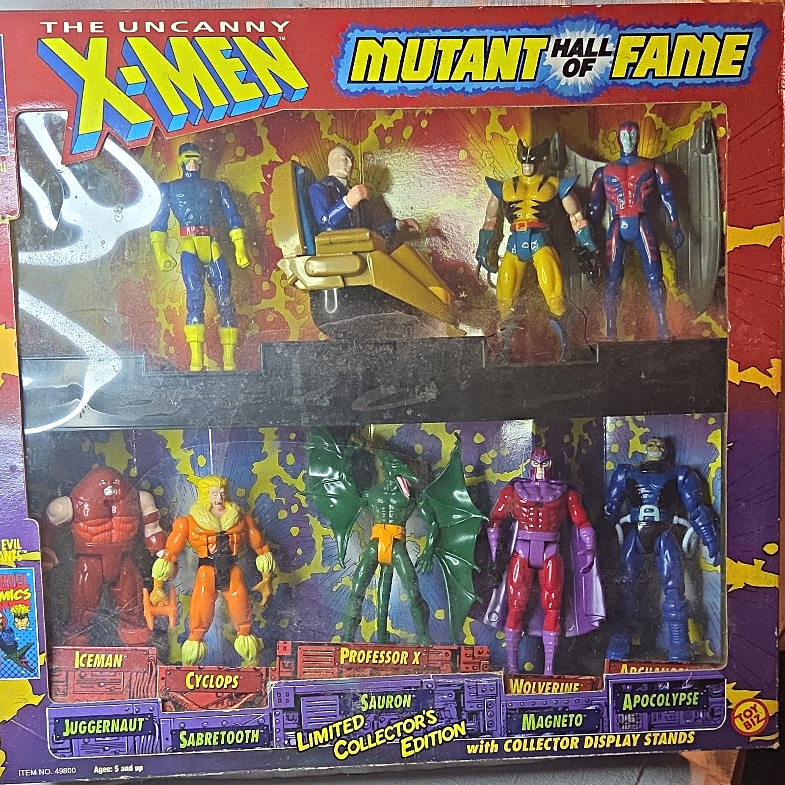 Toy Biz X-Men Mutant Hall of Fame Limited Edition Set w/ Display Stands