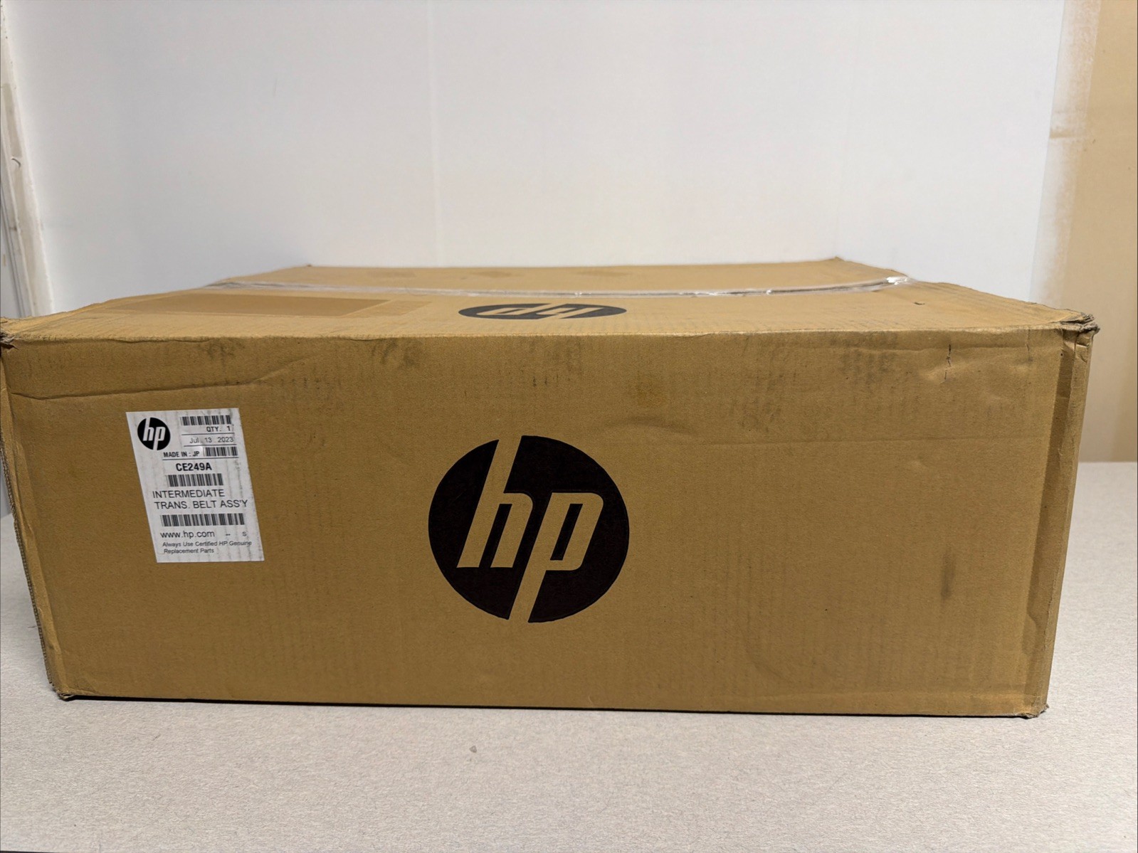 Genuine New HP CE249A Transfer Belt Maintenance Kit Genuine New HP CE249A Transfer Belt Maintenance Kit