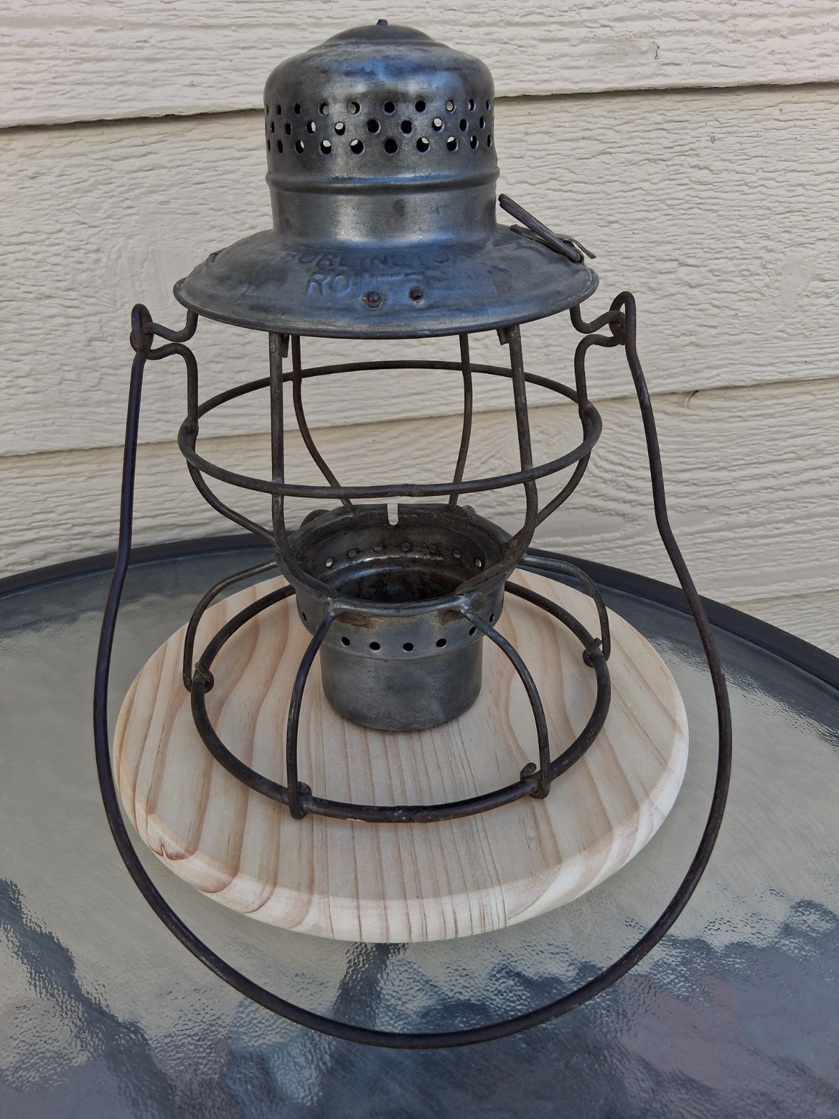 Burlington Route CB&Q Handlan Round-Top Wire-Bottom Railroad Lantern Frame