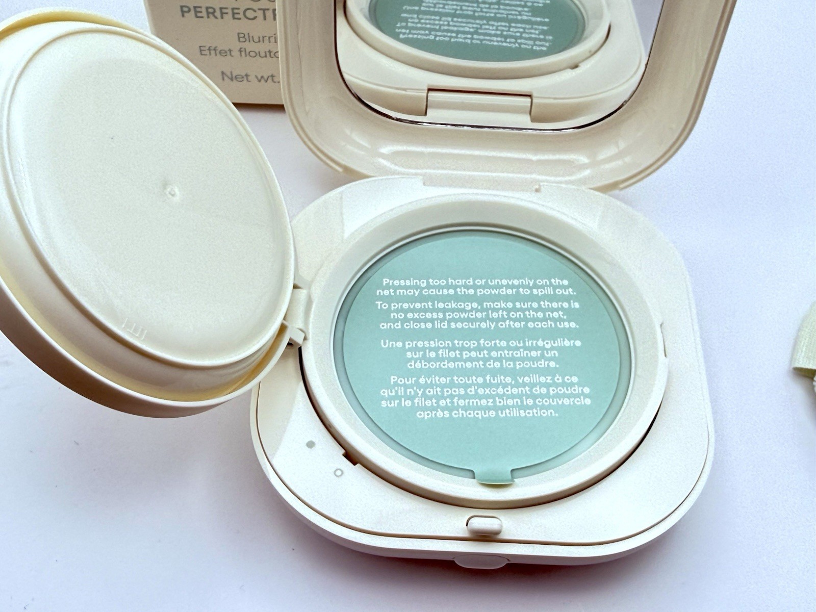 LANEIGE Neo Essential Blurring Finish Powder 7g (original compact) LANEIGE Neo Essential Blurring Finish Powder 7g (original compact)