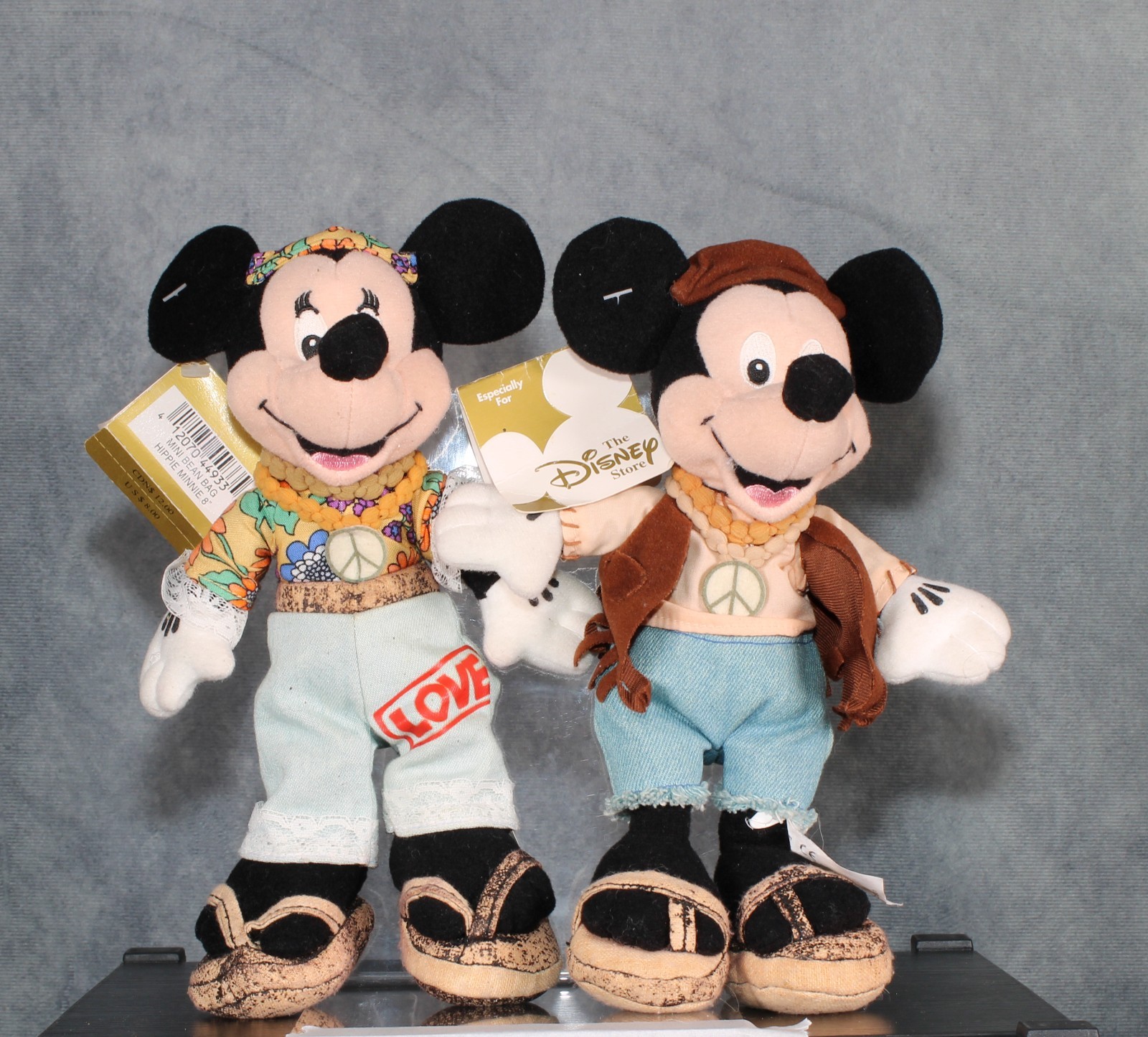 VTG Disney Store Hippie Mickey & Minnie Mouse 8\