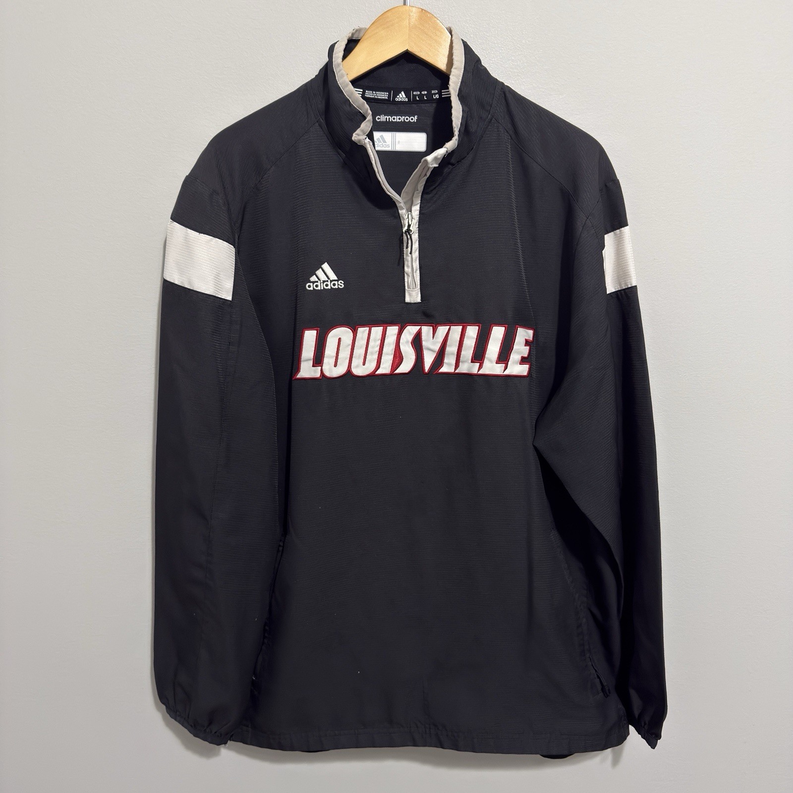 Louisville Cardinals Jacket Men Large 1/4 Zip Adidas Basketball Team Issue Louisville Cardinals Jacket Men Large 1/4 Zip Adidas Basketball Team Issue