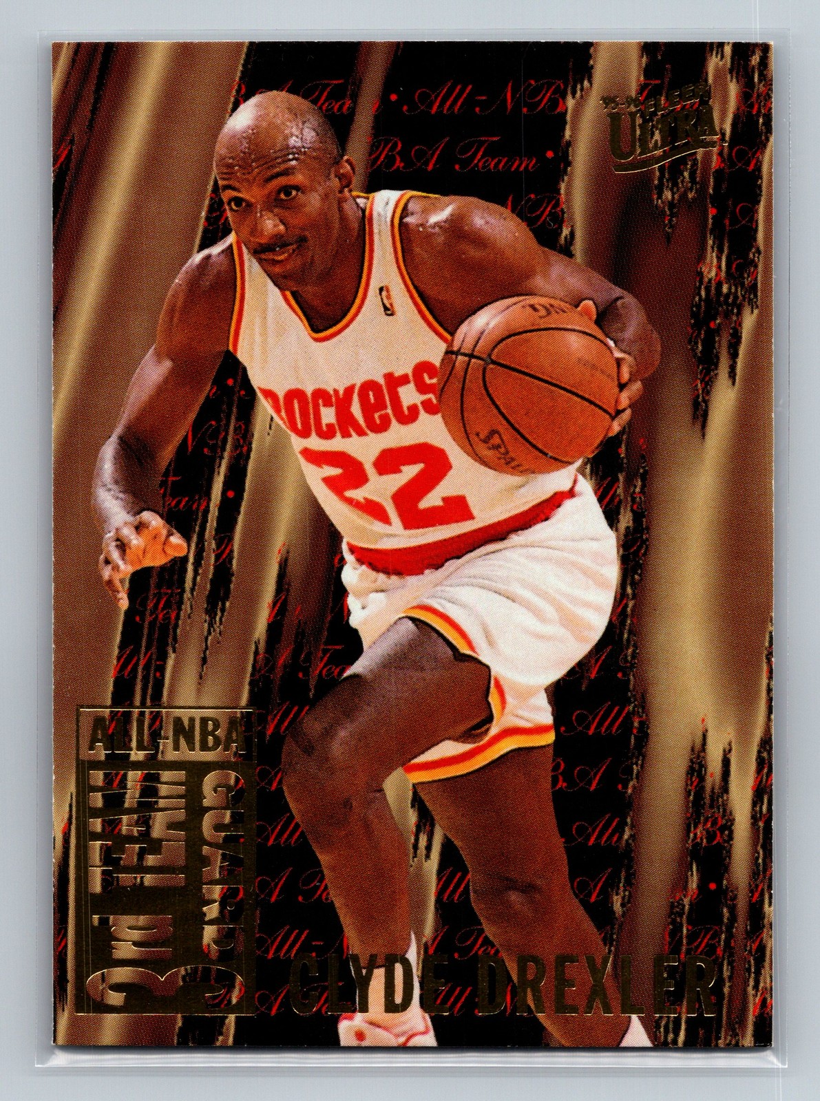 1995-96 Ultra #11 Clyde Drexler All-NBA Gold Medallion