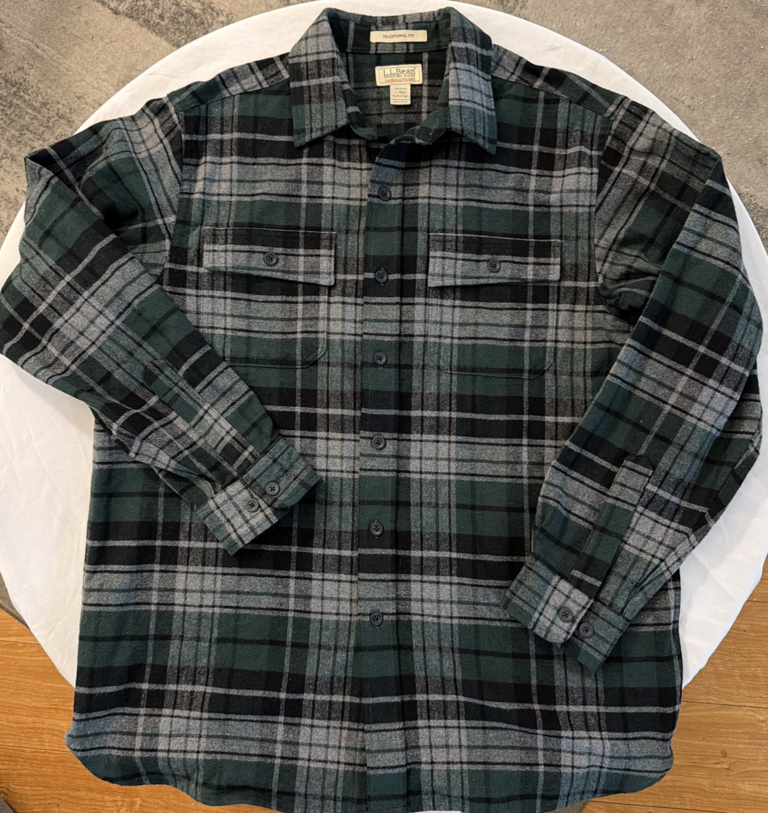 NWOT LL Bean Men Button Up L Green Plaid Flannel Traditional Fit Long Sleeve