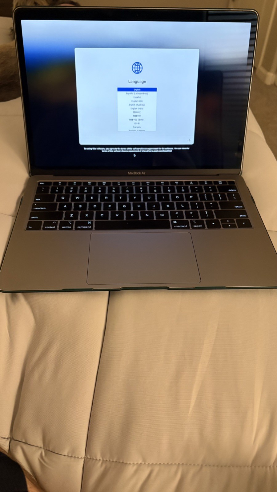 MacBook Air 2019, 1.6GHz i5, 8GB RAM, 128GB - FOR PARTS