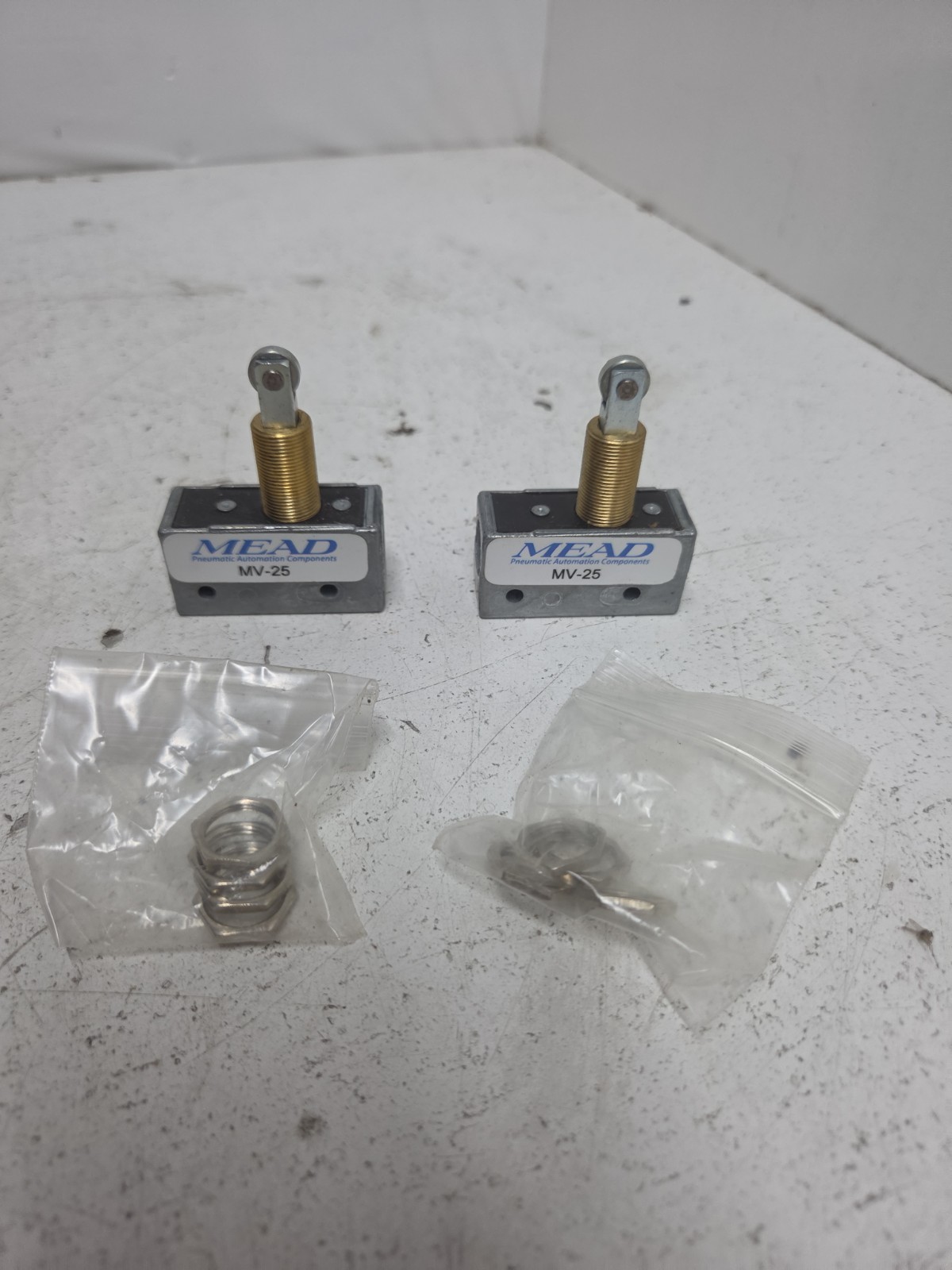 BIMBA MEAD MV-25 (2Pcs) **NOS** FAST SHIPPING **