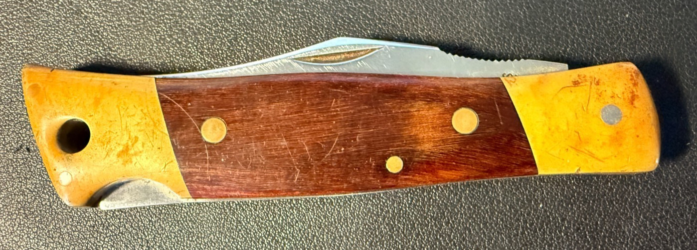 Vintage Camillus New York USA No 4 Lockback Pocket Knife