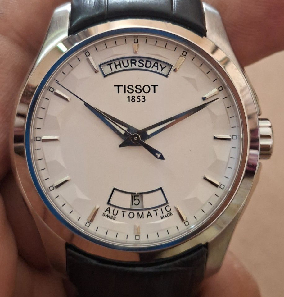 Tissot Couturier Men\'s white Watch leather strap white dail day-Date