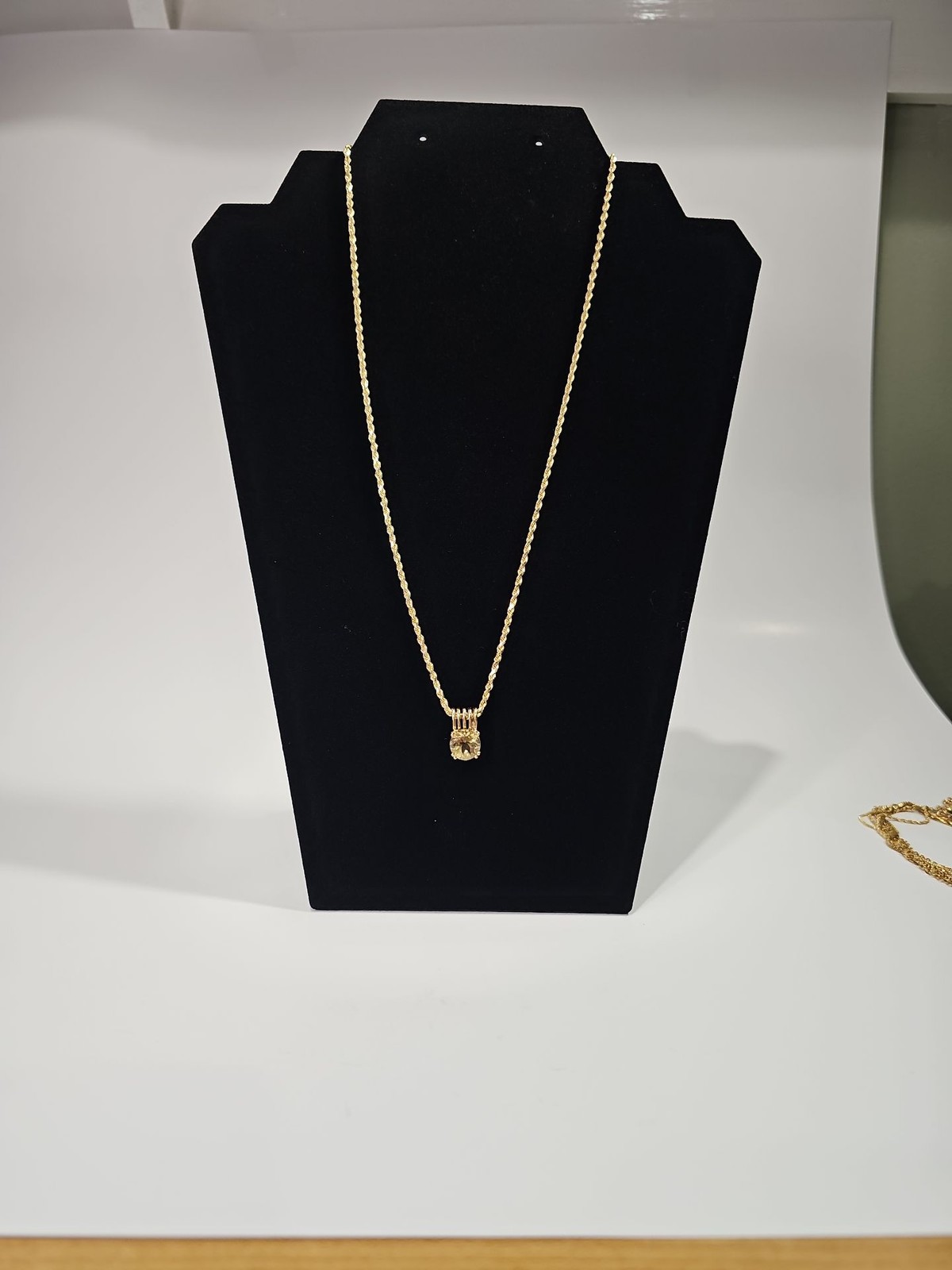 Vintage 14K Yellow Gold Rope Chain 20inch Necklace with Citrine Pendant Vintage 14K Yellow Gold Rope Chain 20inch Necklace with Citrine Pendant