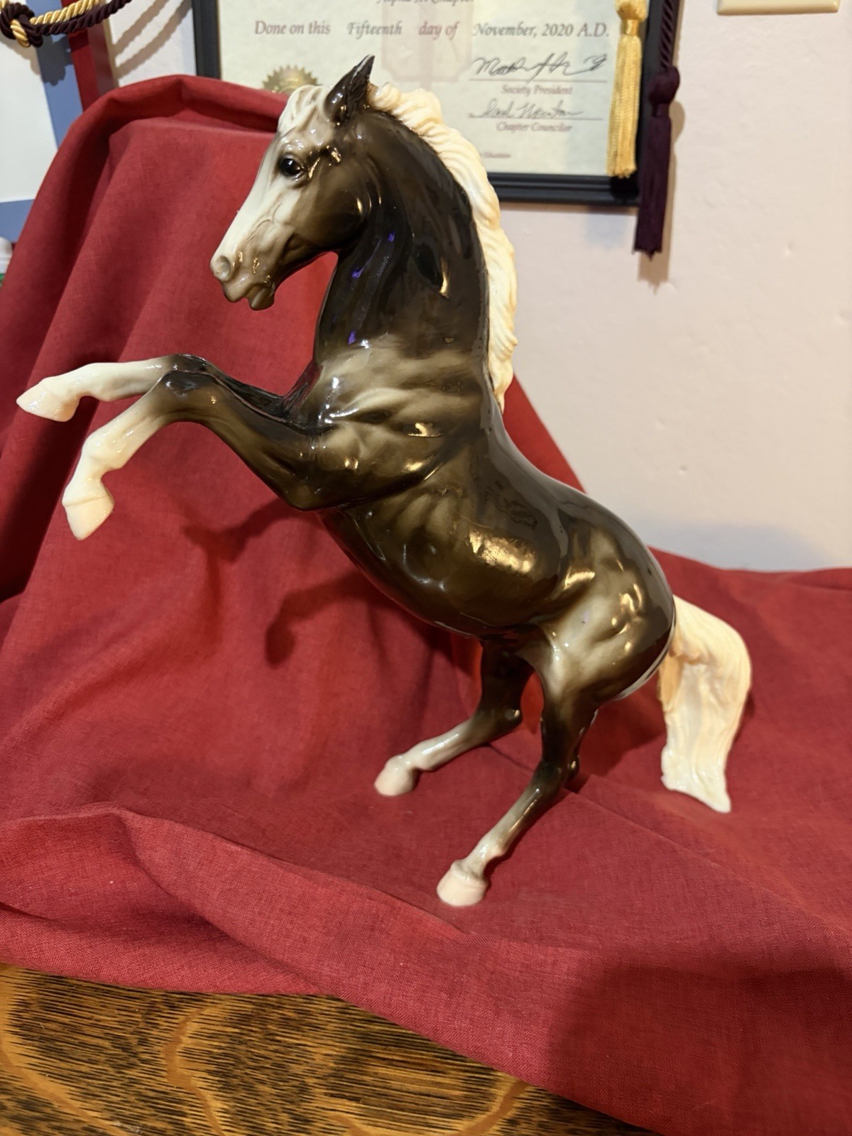 Breyer Horse Vintage King Glossy Charcoal Fighting Stallion Breyer Horse Vintage King Glossy Charcoal Fighting Stallion