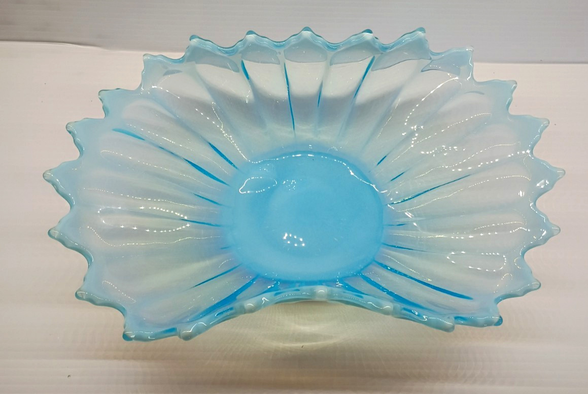 Stunning Vintage Fostoria Blue Opalescent Heirloom Centerpiece Bowl 12.75\