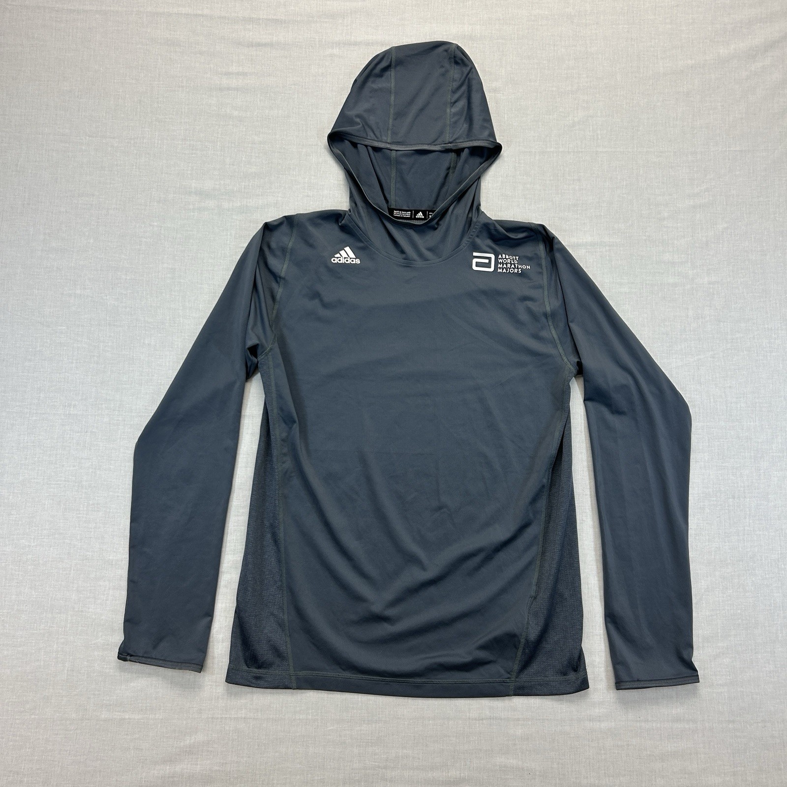 Adidas Long Sleeve Hooded Running Shirt Men\'s Medium GrayAbbott World Marathon Adidas Long Sleeve Hooded Running Shirt Men\'s Medium GrayAbbott World Marathon