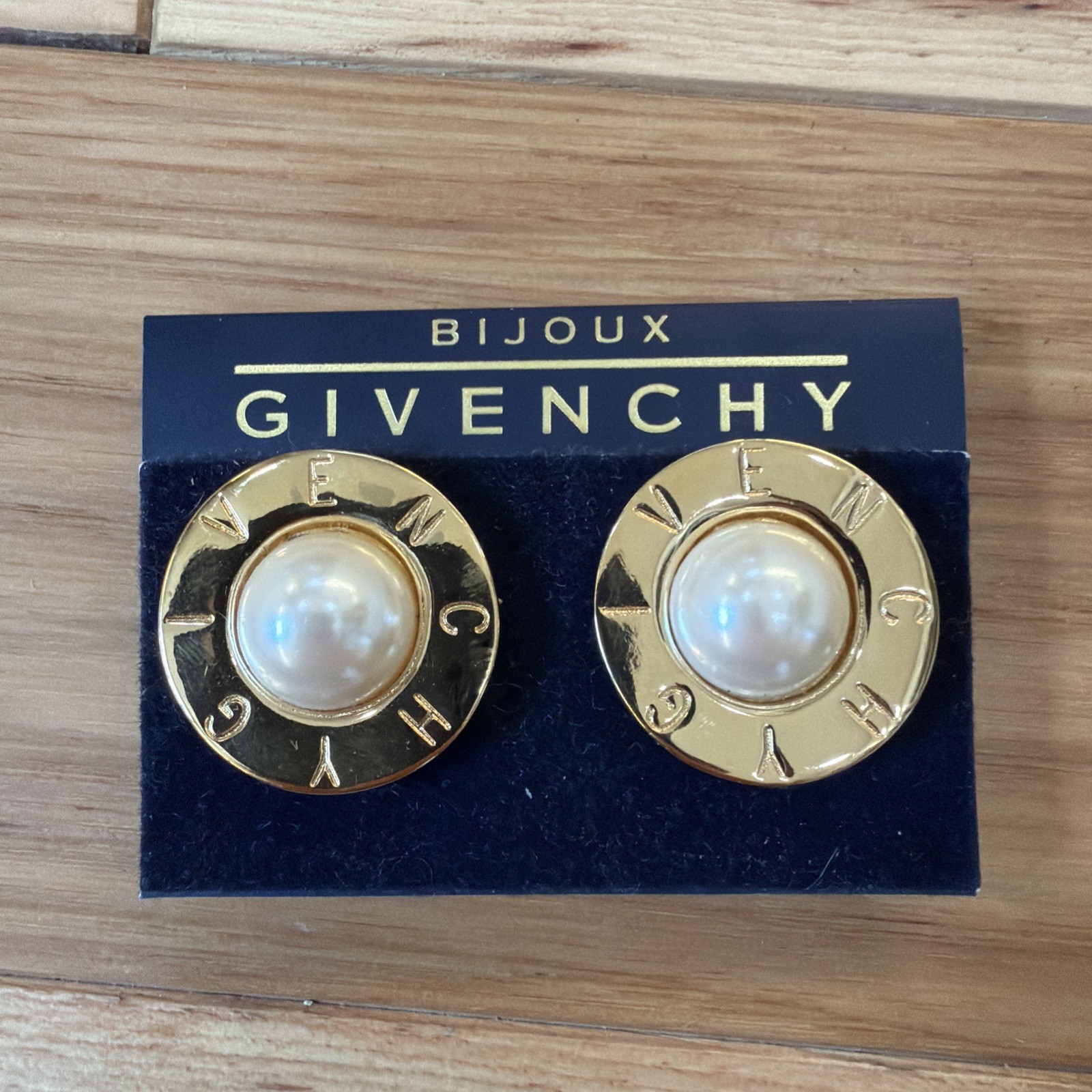 VTG 1970S GREAT PAIR OF GIVENCHY BIJOUX EARRINGS FAUX PEARL GOLD TONE GLAM HUGE