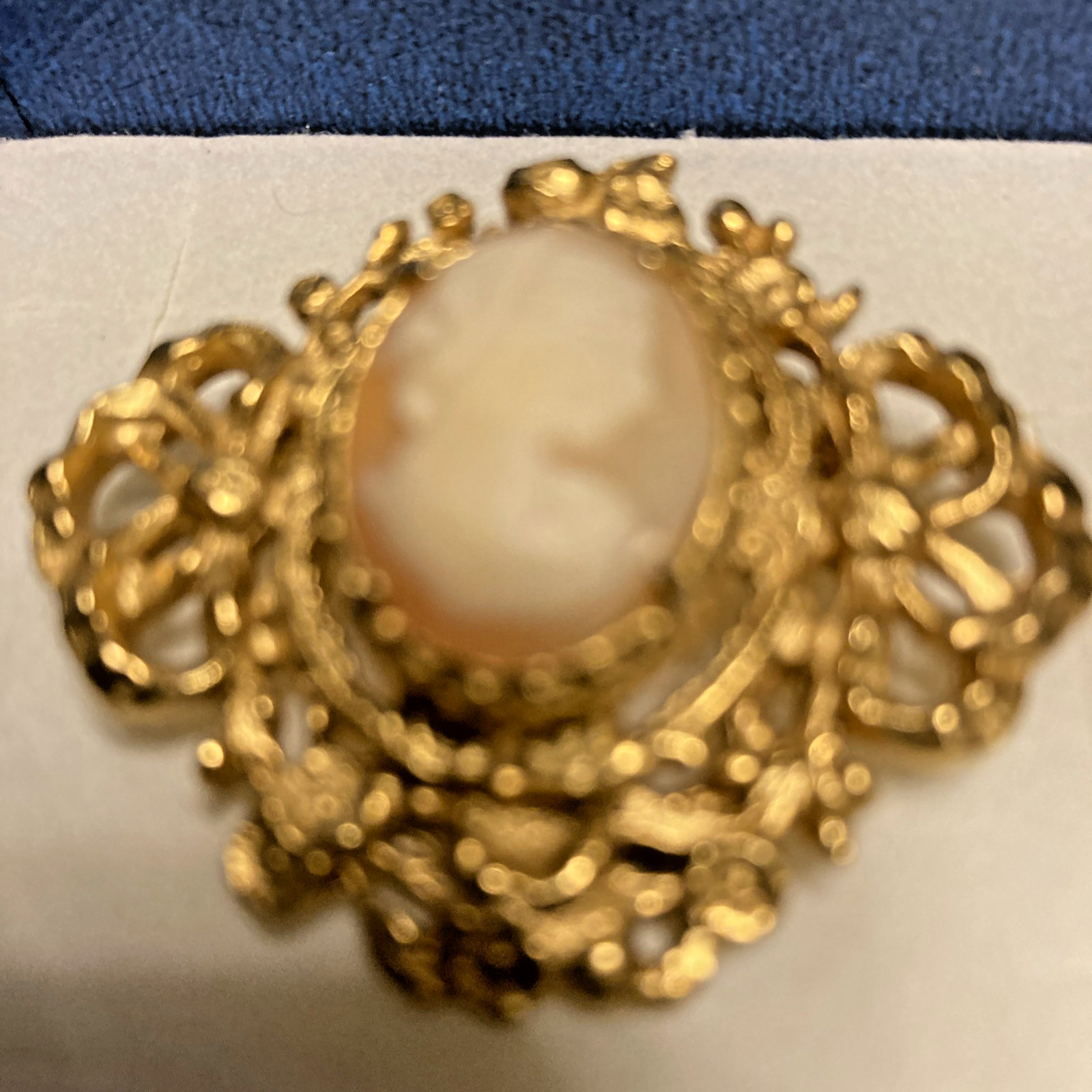 Antique Hand Carved Shell Cameo Brooch Gold Tone Oval Classical Woman Profile