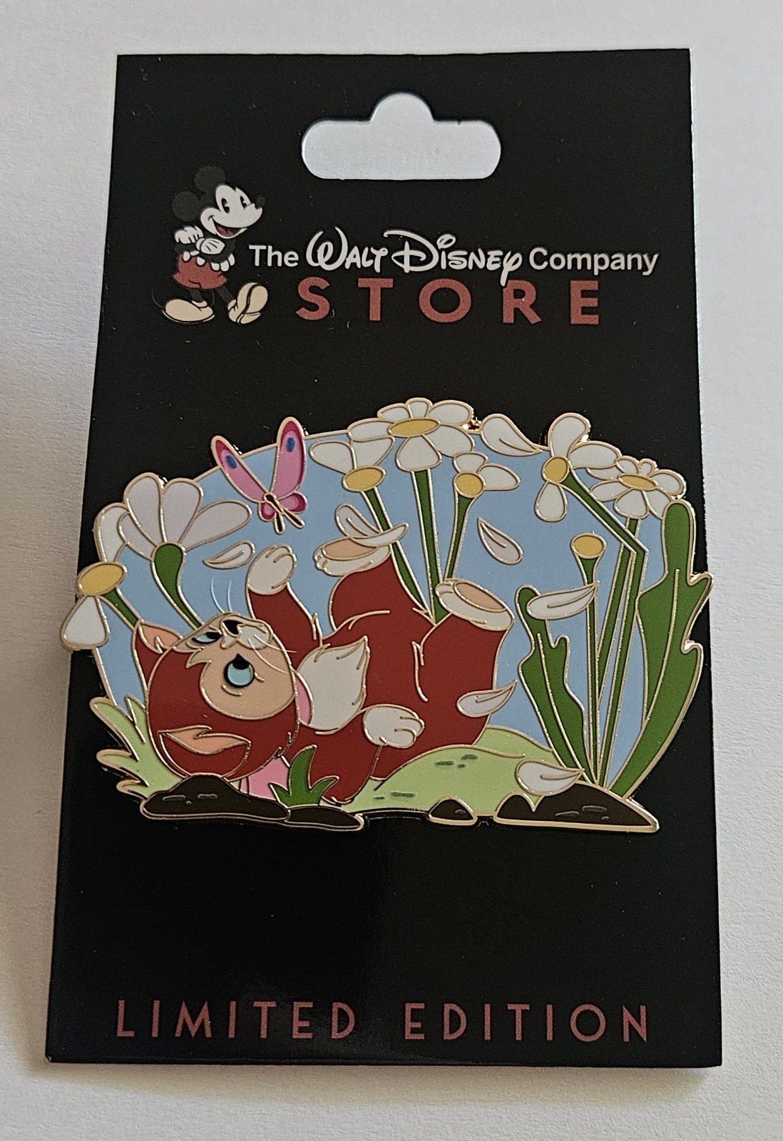 D23 TWDCS Walt Disney Company Store Cat Aastrophe Dinah Alice In Wonderland Pin D23 TWDCS Walt Disney Company Store Cat Aastrophe Dinah Alice In Wonderland Pin