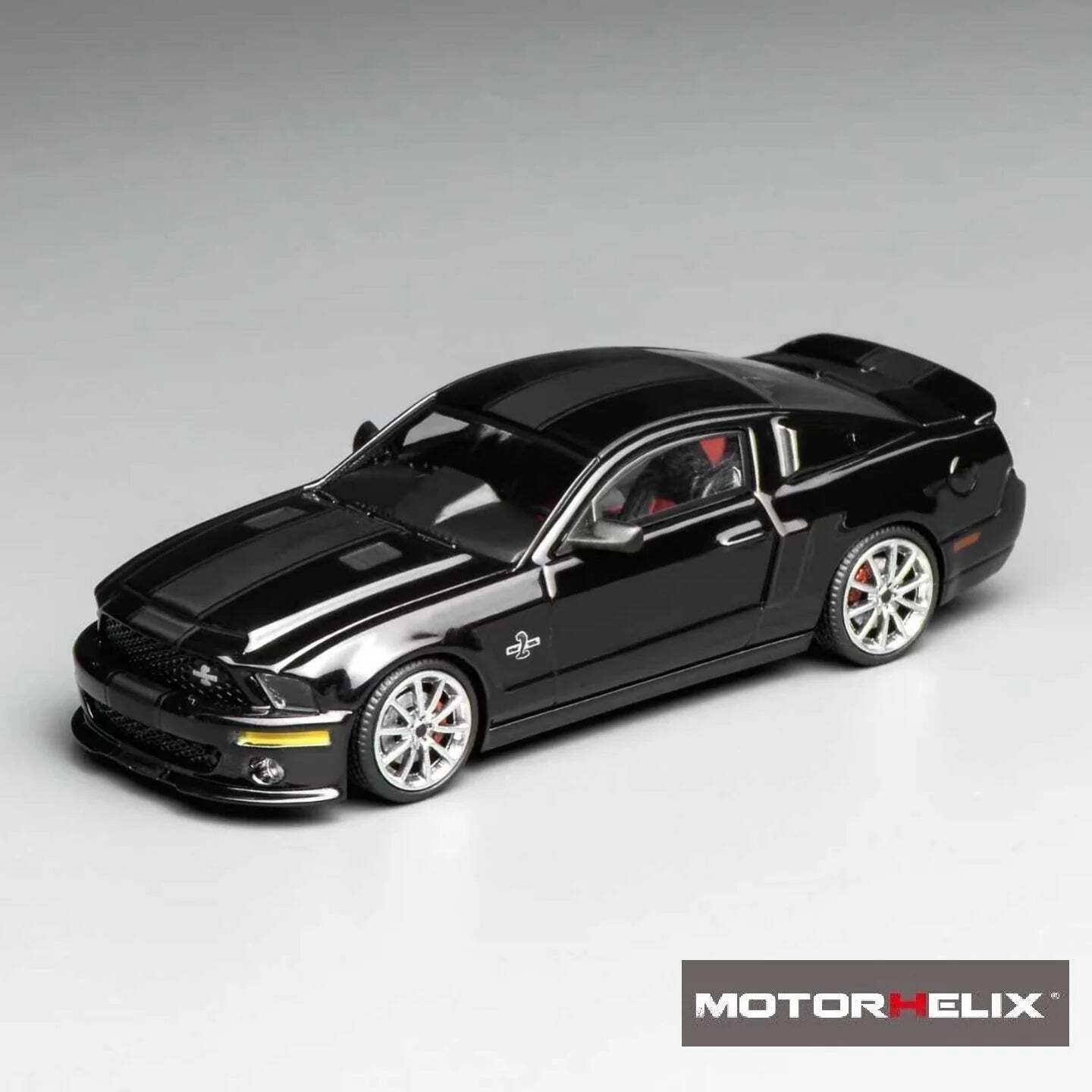 Motorhelix x Greenlight 1/64 Ford Mustang Shelby GT500 Super Snake 2007 Black
