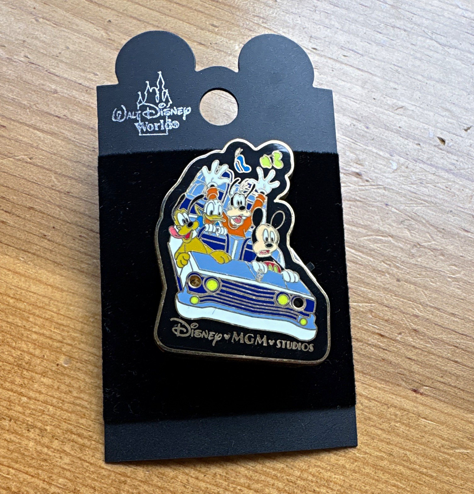 Disney Disney-MGM Studios Pin Mickey Goofy Donald Pluto lights up never traded