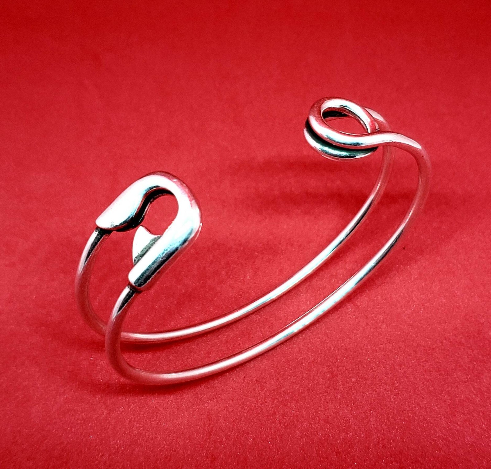 Fabulous 925 SILVER SAFETY PIN BRACELET unique style STERLING cool BANGLE cuff Fabulous 925 SILVER SAFETY PIN BRACELET unique style STERLING cool BANGLE cuff