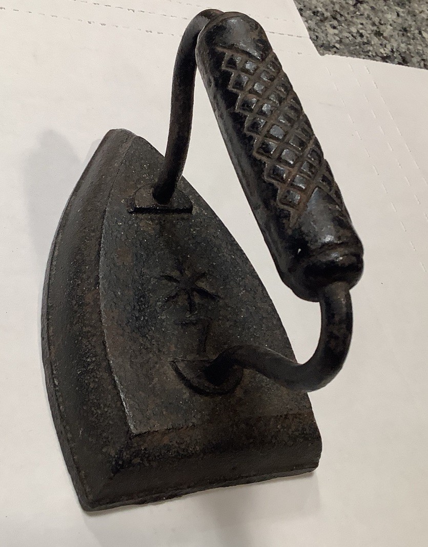 Vintage Antique Cast Iron Star 7 SAD  Iron 