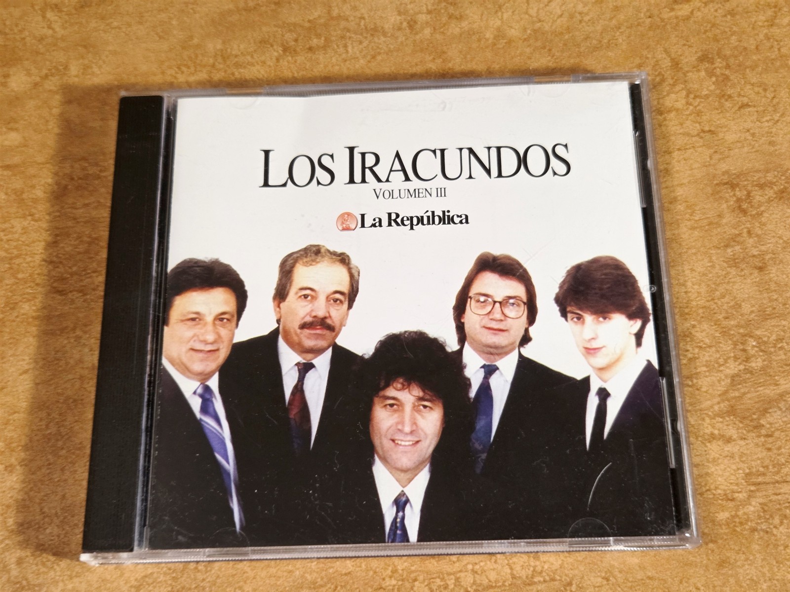 Los Iracundos Volumen III Volume 3 (CD, 1998, La Republica) MINT CONDITION Los Iracundos Volumen III Volume 3 (CD, 1998, La Republica) MINT CONDITION