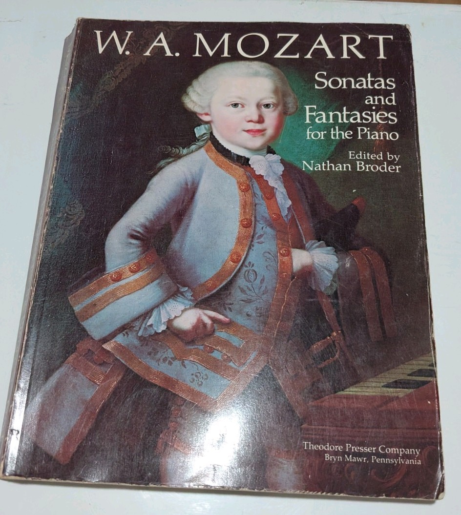 W.A. Mozart Sonatas and Fantasies for the Piano Nathan Broder Theodore Presser