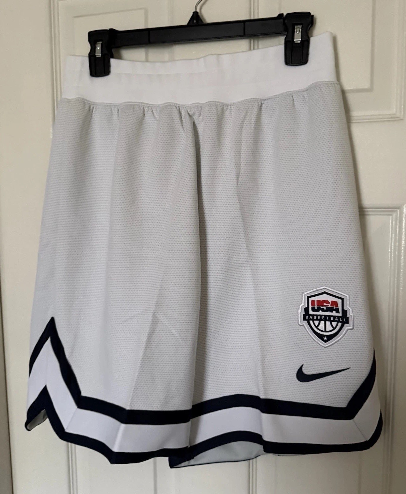 Nike Mens Medium White/Navy Team USA Basketball Courtside Performance Shorts NEW