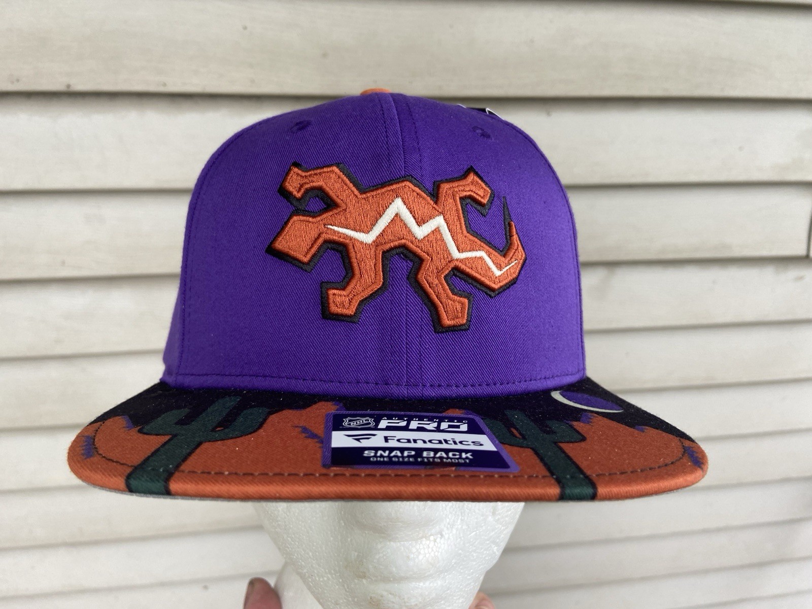 NWT Authentic Pro Fanatics Arizona Coyotes Snapback Hat NWT Authentic Pro Fanatics Arizona Coyotes Snapback Hat