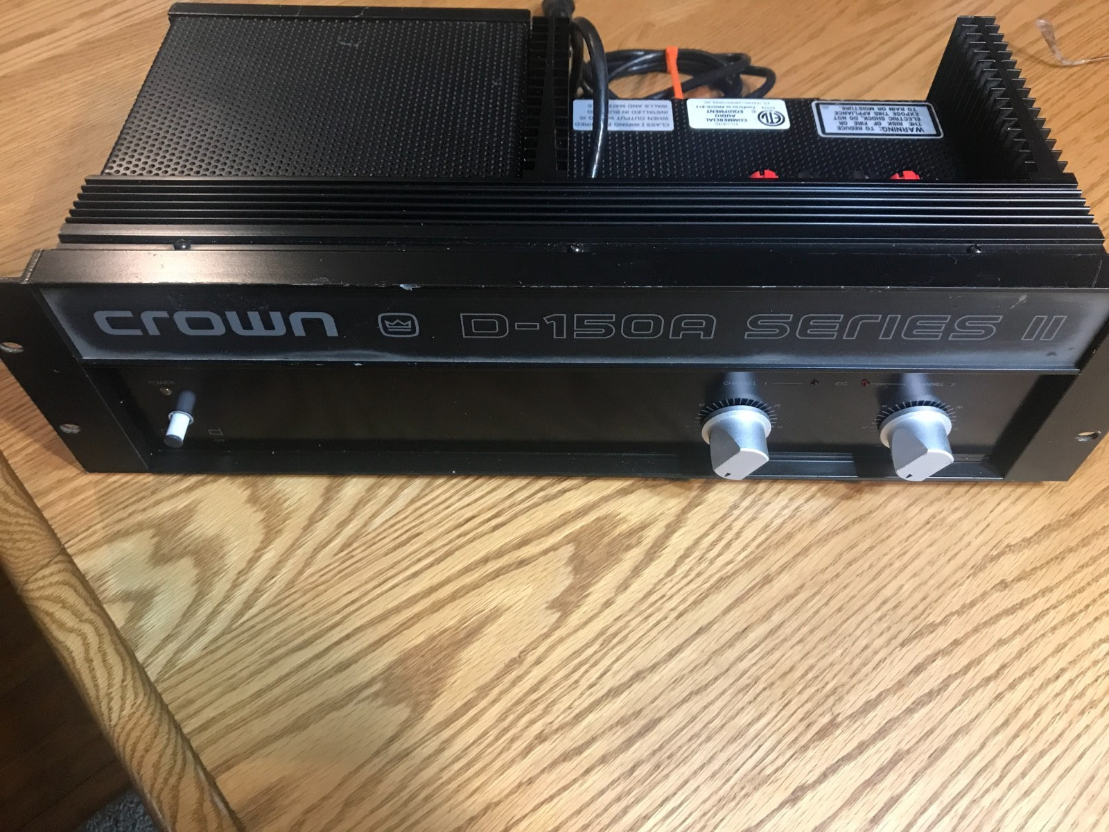 Crown D-150A Series II Power Amplifier Crown D-150A Series II Power Amplifier