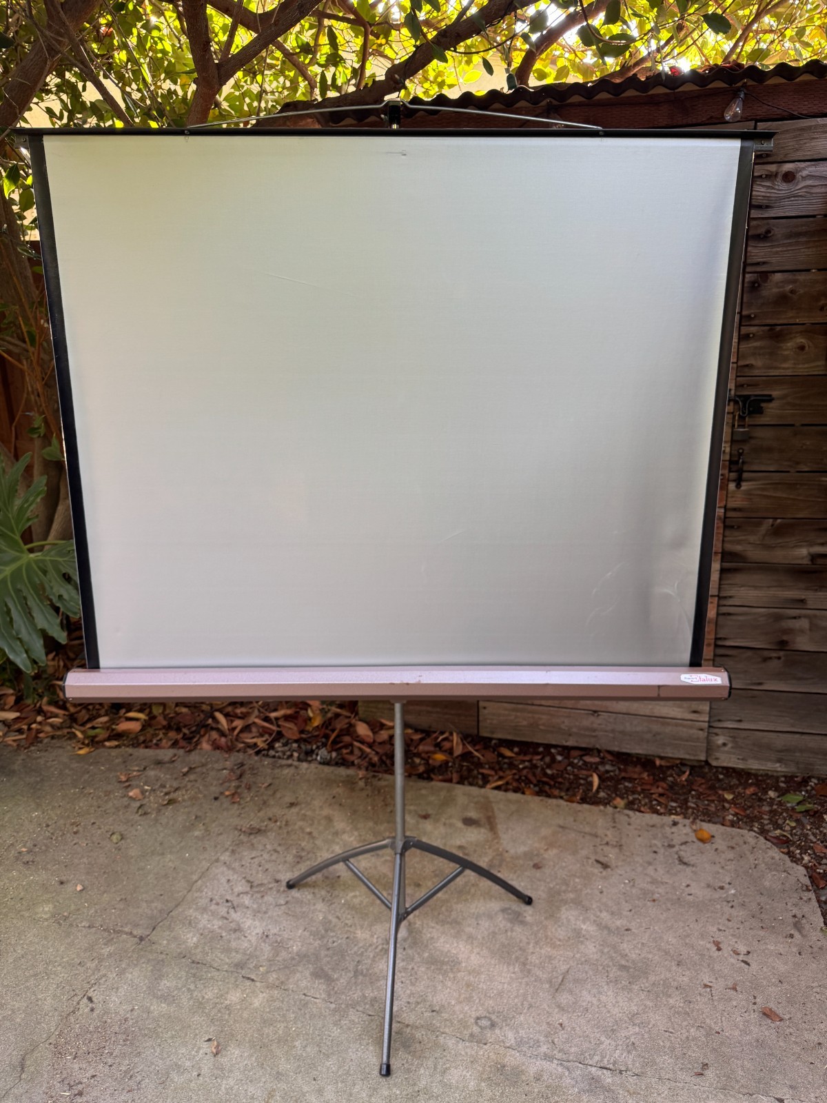 Vintage 1950s-1960's MCM Projecta Etalux Super 8mm Movie Projector Silver-Screen