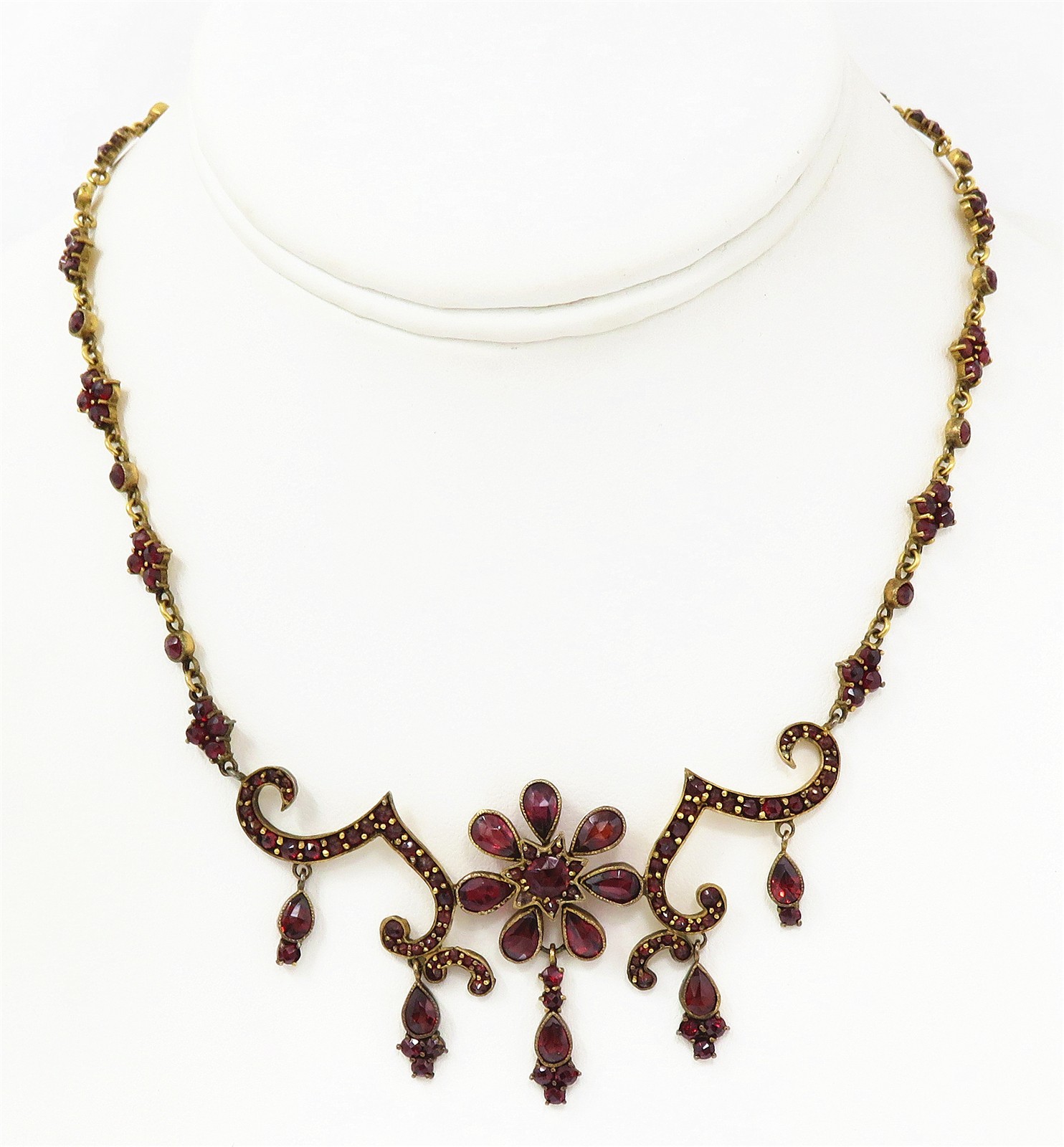 NYJEWEL Antique Victorian Bohemian Garnet Necklace 15\