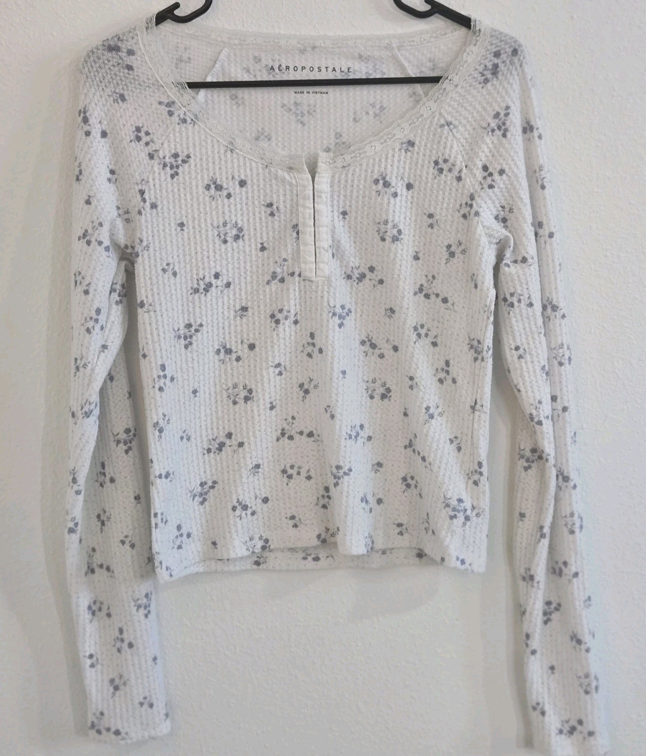 Aeropostale Waffle Knit Henley Shirt L Floral Long Sleeve Coquette Cottagecore