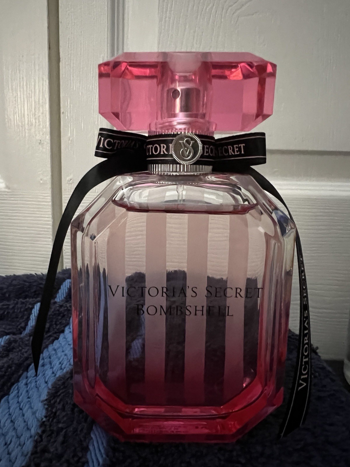 Victoria’s Secret Bombshell Eau de Parfum Spray 3.4 fl oz / 100 ml Fragrance