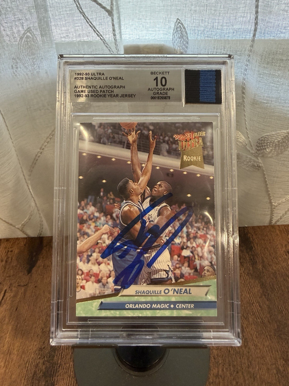 1992-93 Fleer Ultra - Rookie Shaquille O\'Neal #328 (RC)  Beckett 10 Auto + Patch