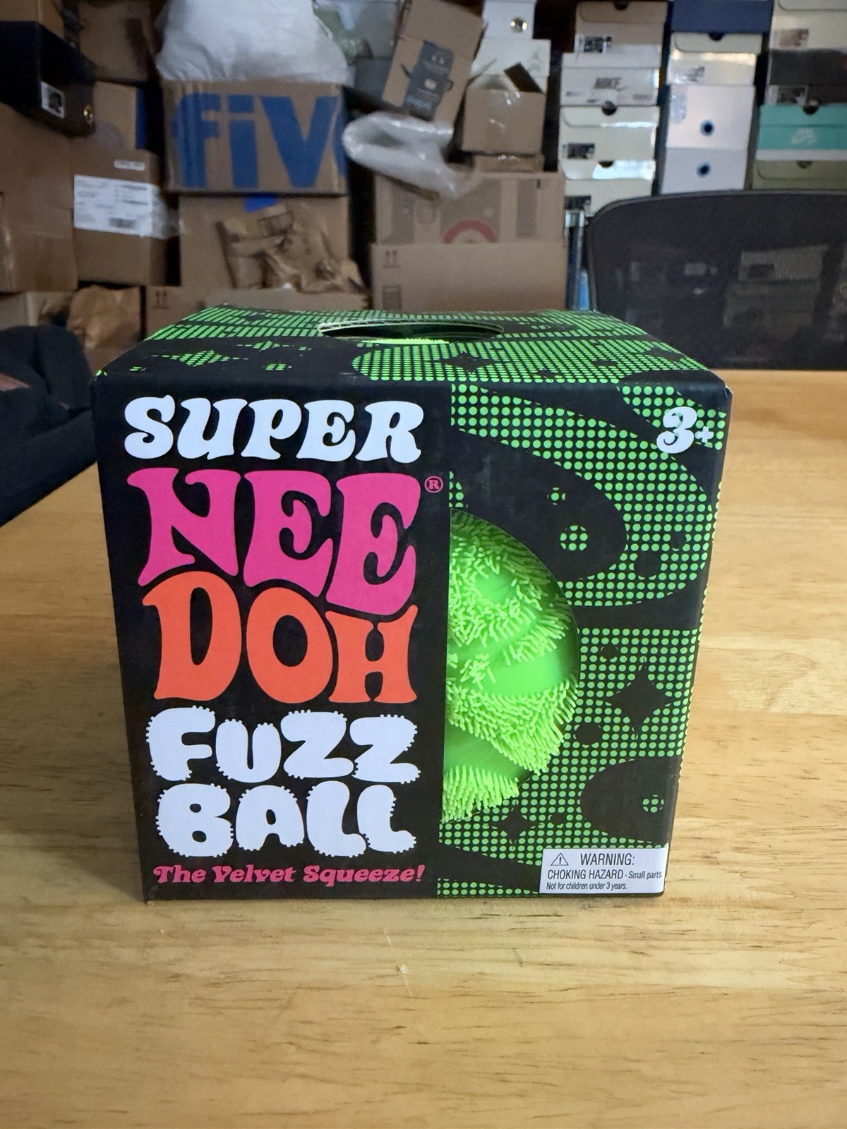 Authentic NeeDoh Super Fuzz Ball XL Velvet Squeeze GREEN Fuzzball Squeeze NEW Authentic NeeDoh Super Fuzz Ball XL Velvet Squeeze GREEN Fuzzball Squeeze NEW