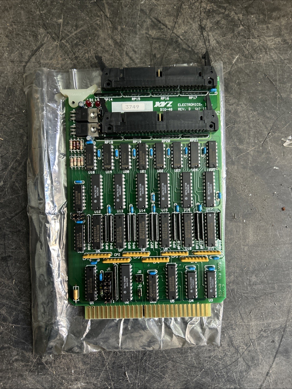 XYZ Electronics f0025-00086B output board F002500086B XYZ Electronics f0025-00086B output board F002500086B