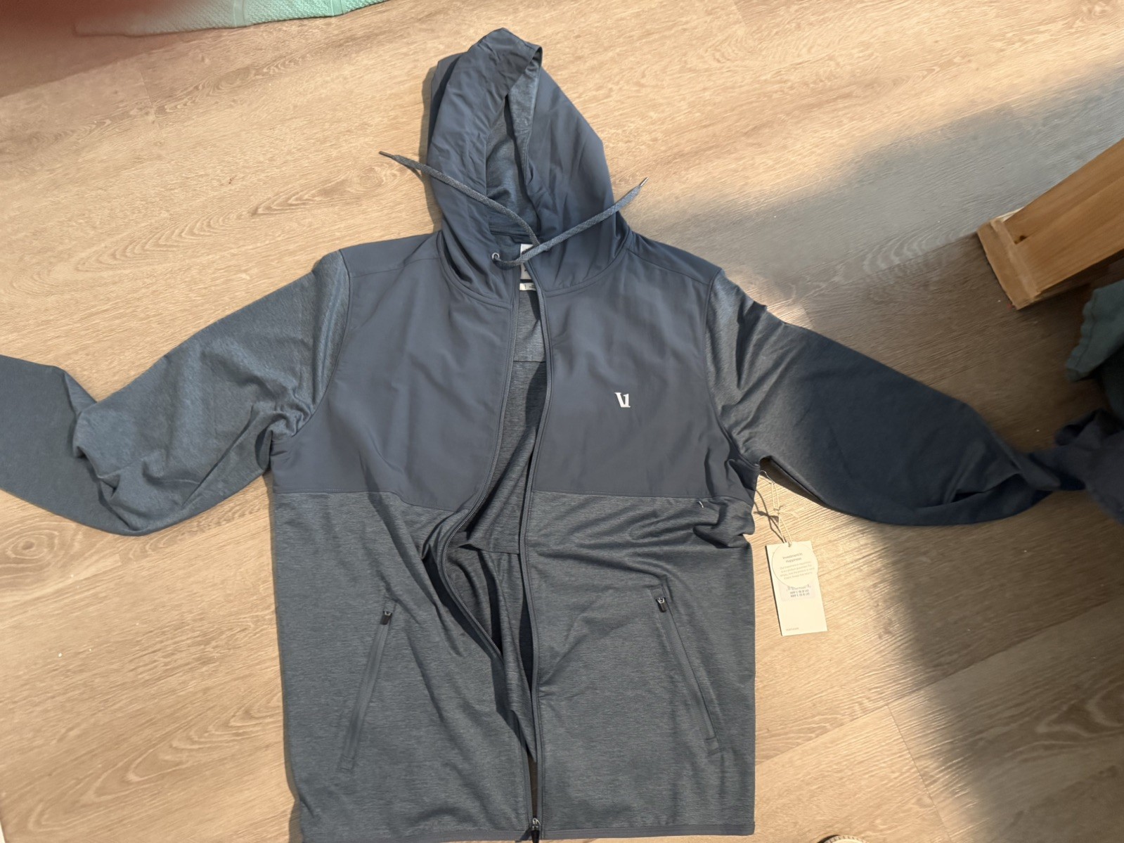 NWT Vuori Sunday Element Jacket Blue Sea Heather Men\'s Large NWT NWT Vuori Sunday Element Jacket Blue Sea Heather Men\'s Large NWT