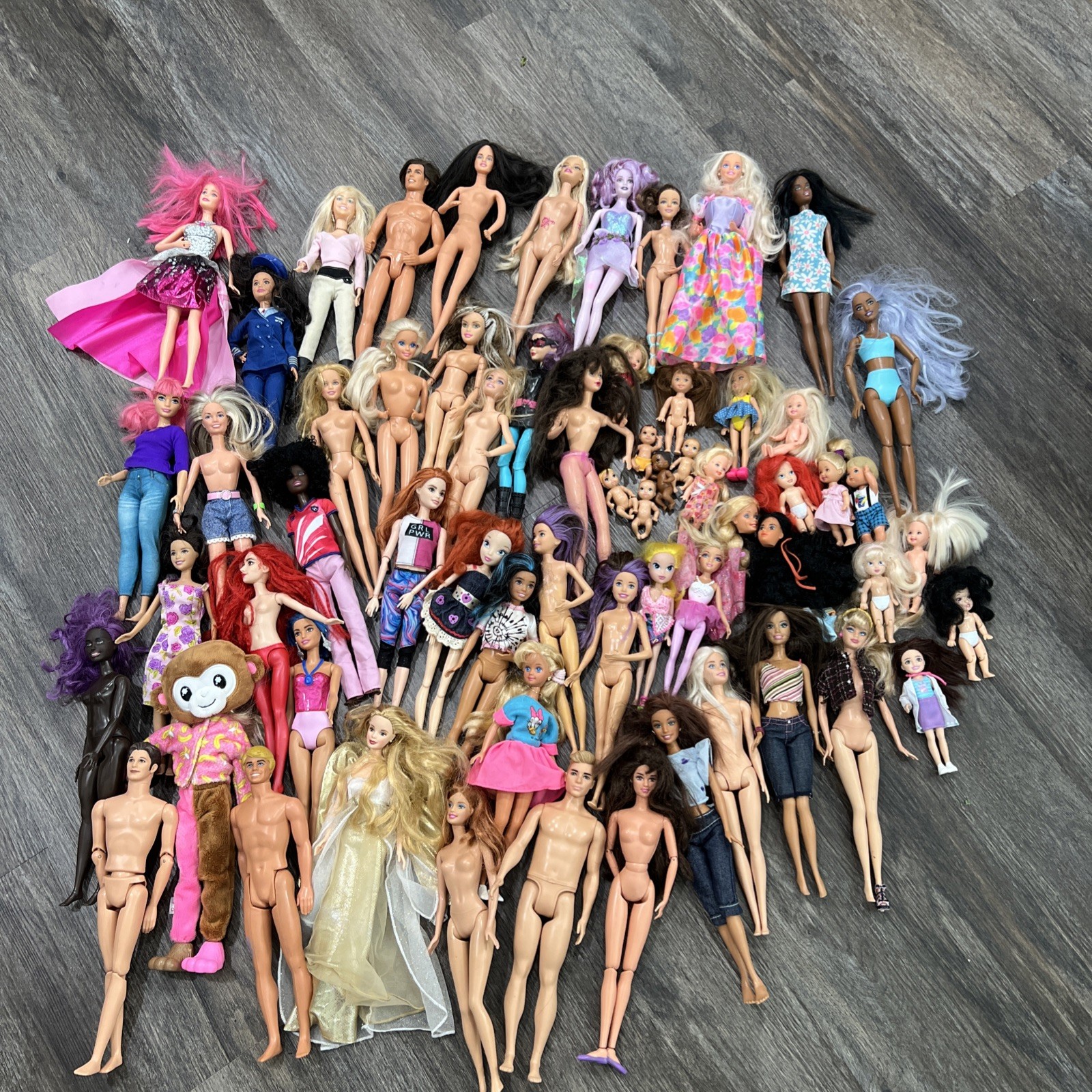 Huge Lot Of Barbie Doll Bundle Mixed Dolls Toys Vintage & Modern
