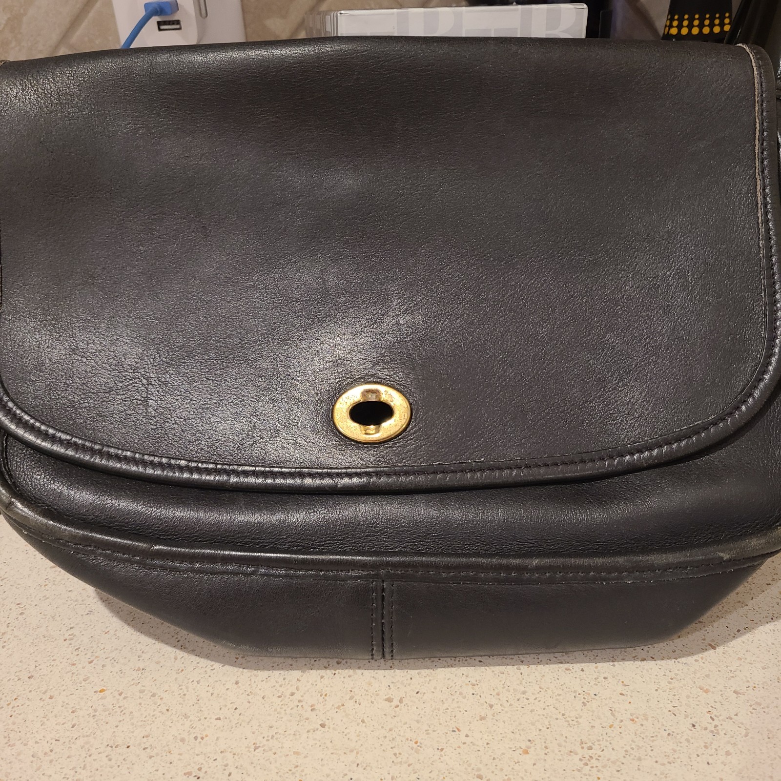 Coach Vintage 90s Black Leather City Bag 9790 - Brass Turn lock 