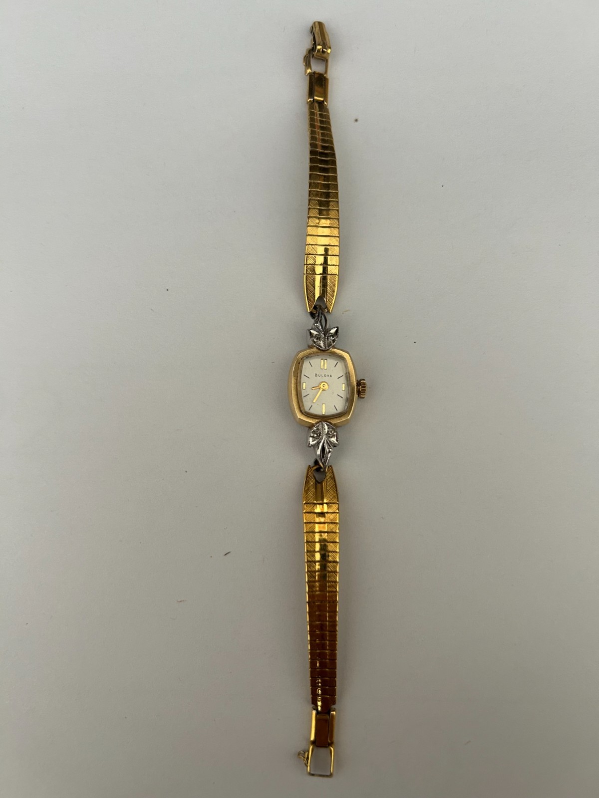 Vintage Bulova Ladies Watch (Not Working)