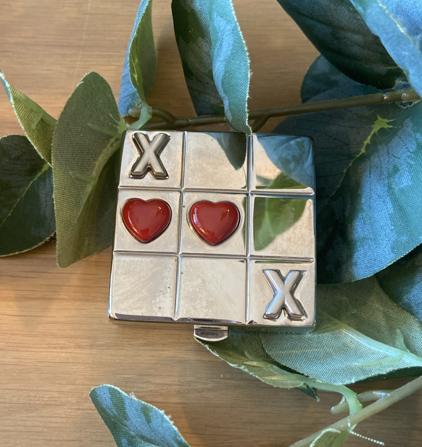 RARE Vintage Clinique Silver Tic Tac Toe Heart Compact Matte Beige 01 Powder
