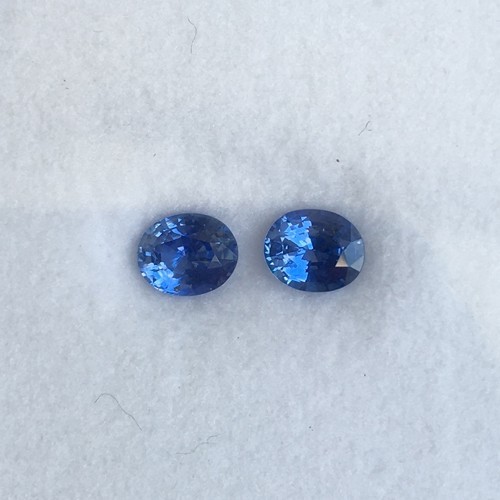 1.47 ct Natural Unheated Blue Sapphire Pair | Oval