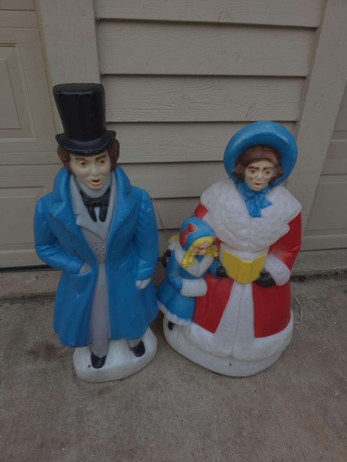 Vintage Empire Dickens Couple Christmas Carolers Blow Mold Set Vintage Empire Dickens Couple Christmas Carolers Blow Mold Set