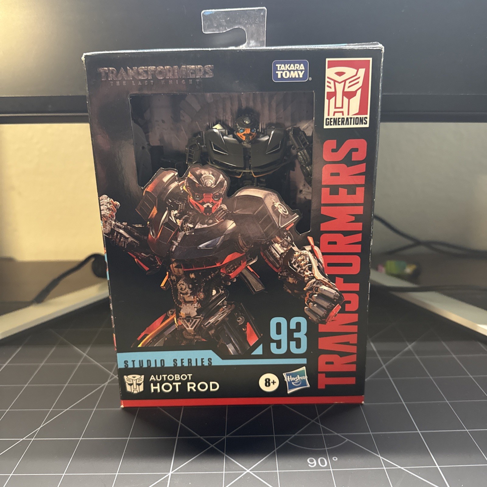 Transformers: Studio Series - 93 Deluxe Class Hot Rod Transformers: Studio Series - 93 Deluxe Class Hot Rod