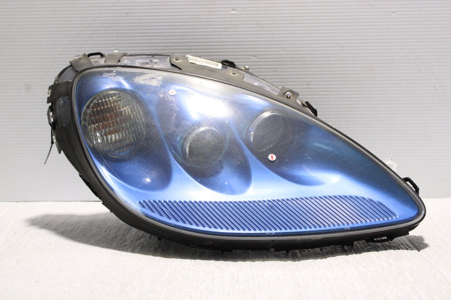 2008-2013 Chevrolet Corvette HID Right Side Headlight Assembly OEM 25867794