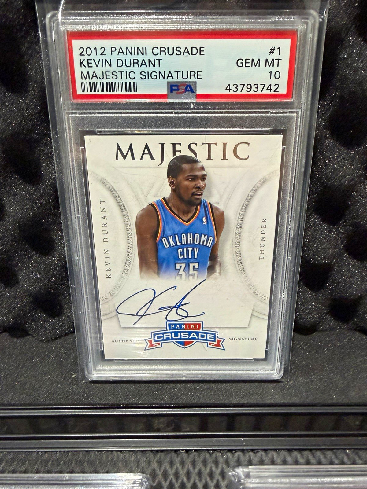 Panini 2012-13 Crusade Majestic Signatures #1 Kevin Durant PSA 10 Auto