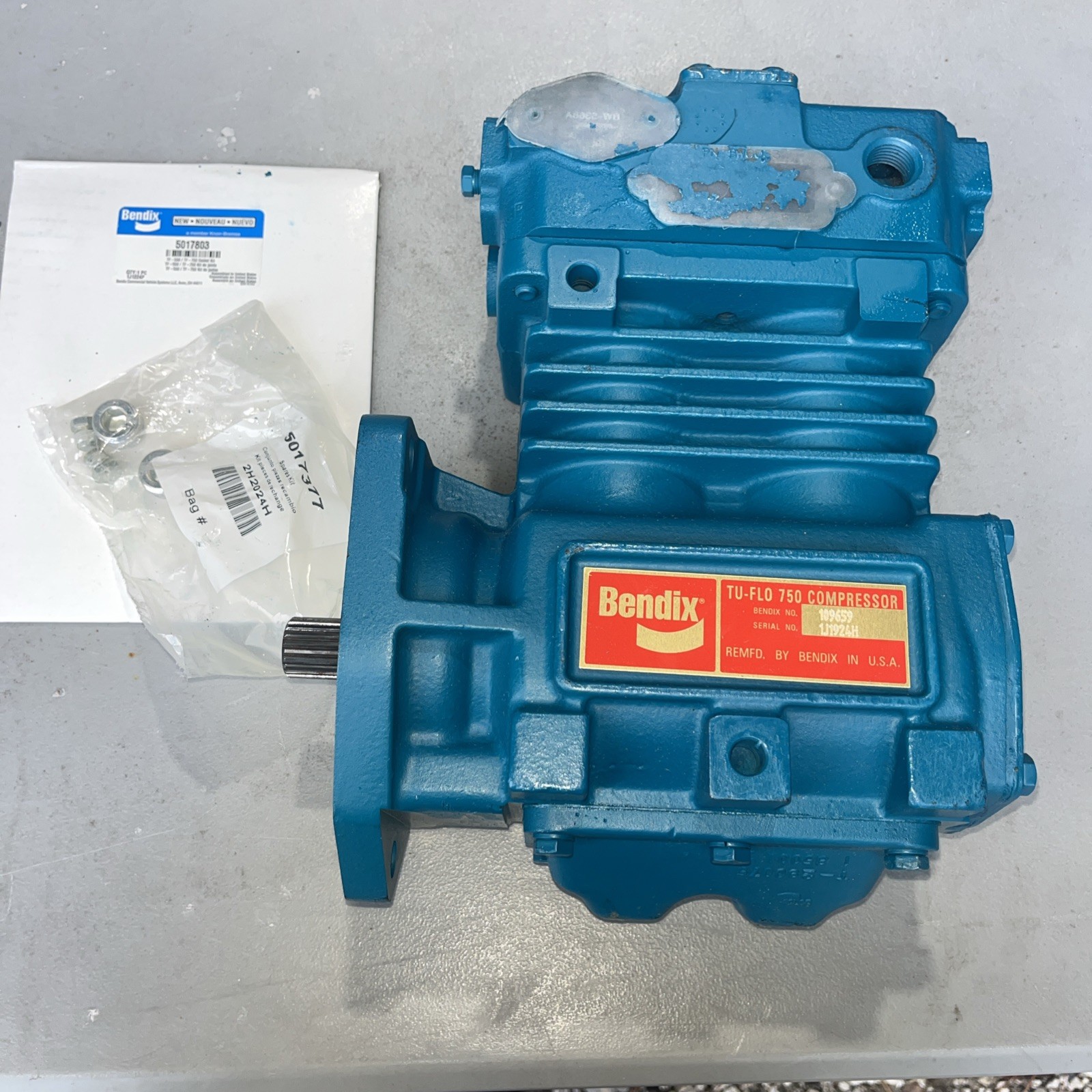 BENDIX TU-FLO 700 AIR BRAKE COMPRESSOR 104715 NOS Bendix Remanufactured USA πΊπΈ BENDIX TU-FLO 700 AIR BRAKE COMPRESSOR 104715 NOS Bendix Remanufactured USA πΊπΈ