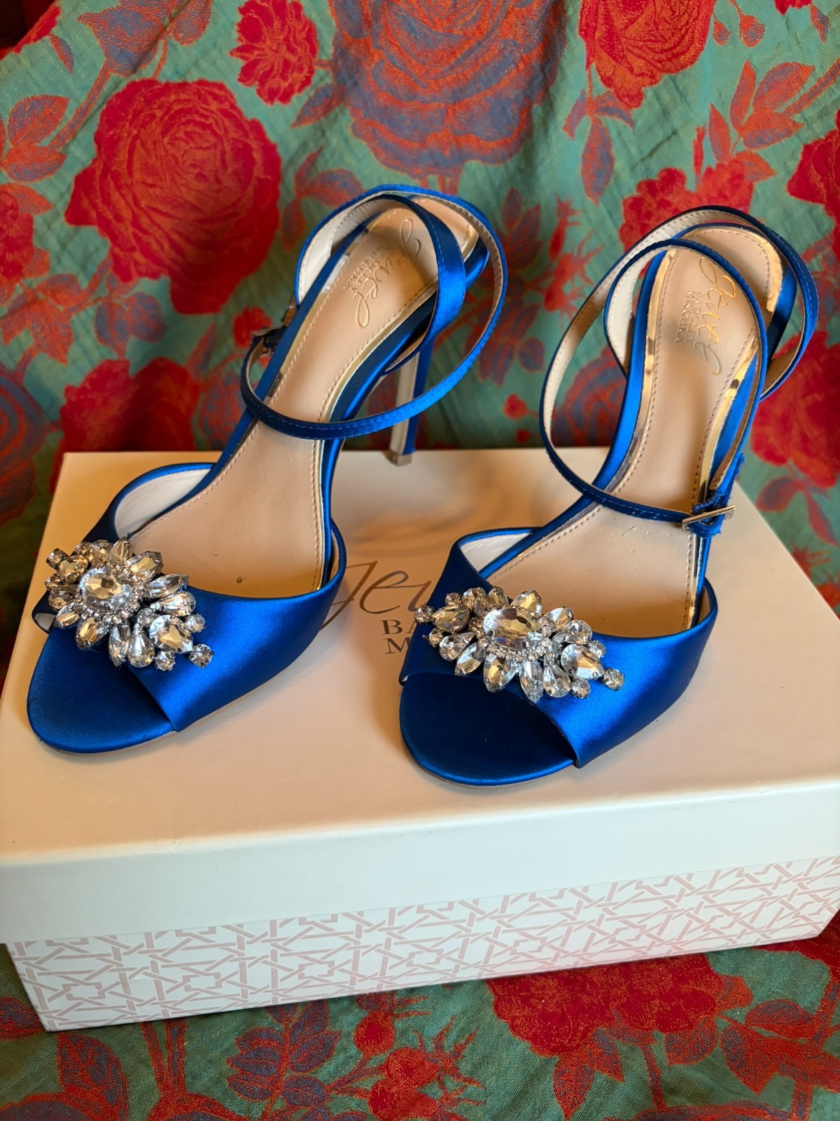 Jewel Badgley Mischka Stiletto Blue Satin Crystal Jewel Embellished w8.5 Hayden