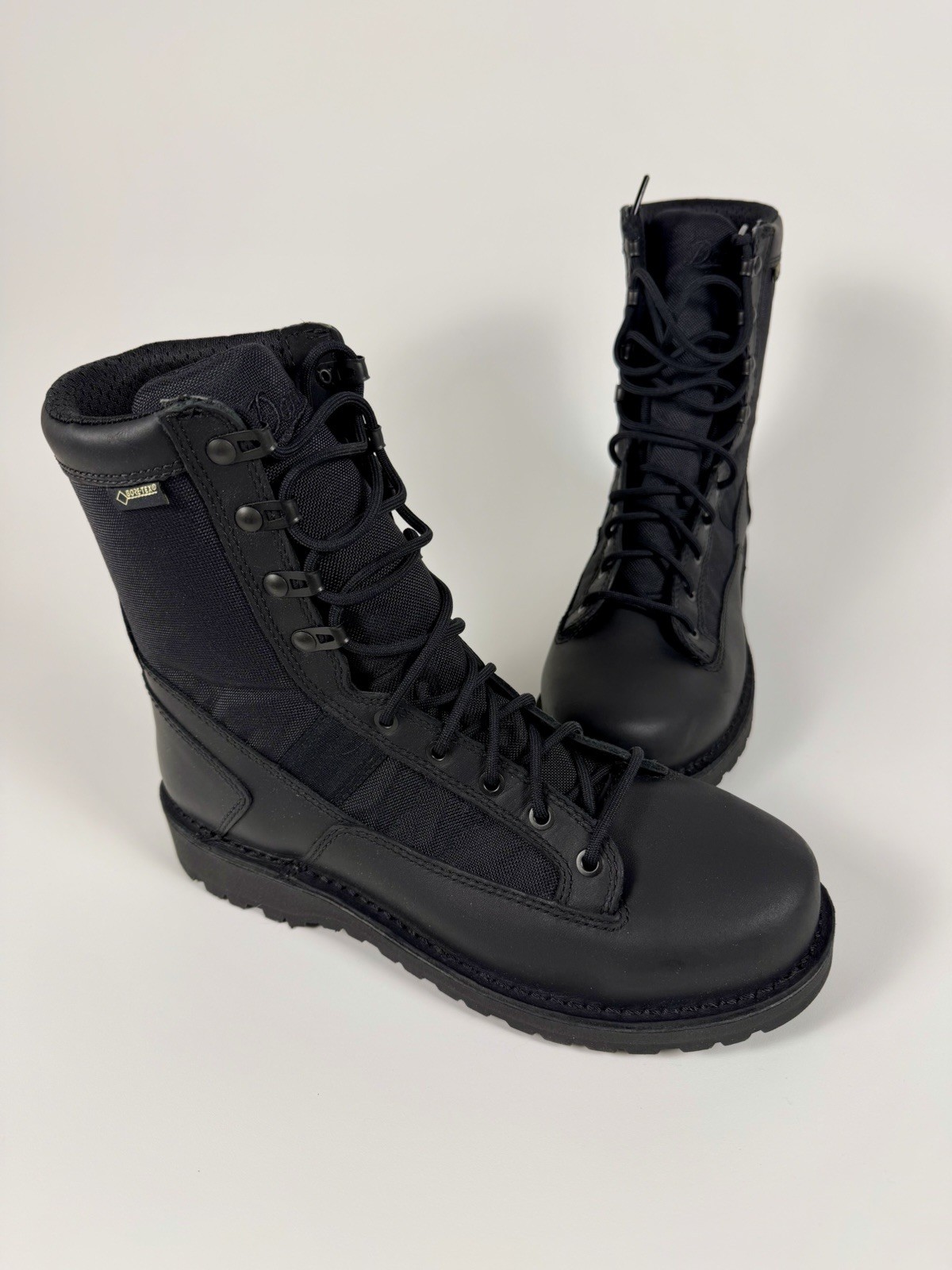Danner Men’s 8” Stalwart Gortex Tactical Boots Black US 9 Wide 26221 Danner Men’s 8” Stalwart Gortex Tactical Boots Black US 9 Wide 26221