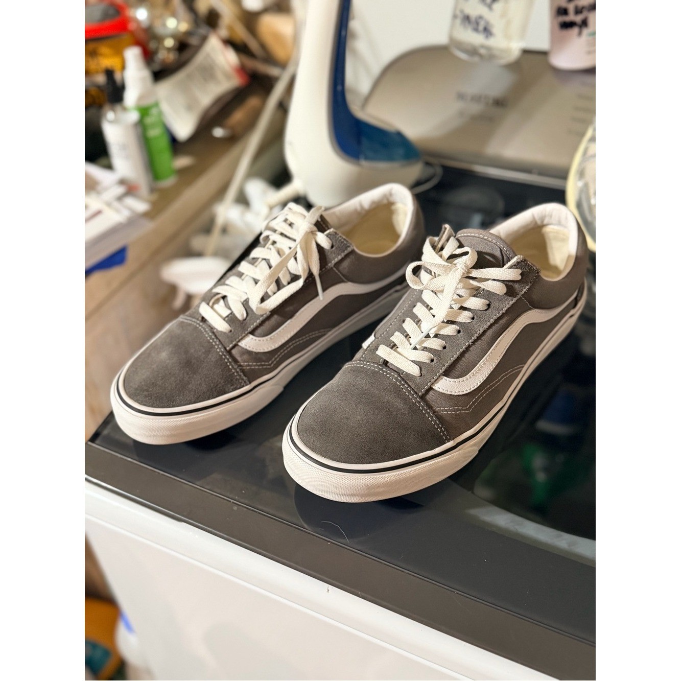 Vans Old Skool Gray Suede Canvas White Stripe Lace Up Skate Sneakers Mens 10.5 Vans Old Skool Gray Suede Canvas White Stripe Lace Up Skate Sneakers Mens 10.5