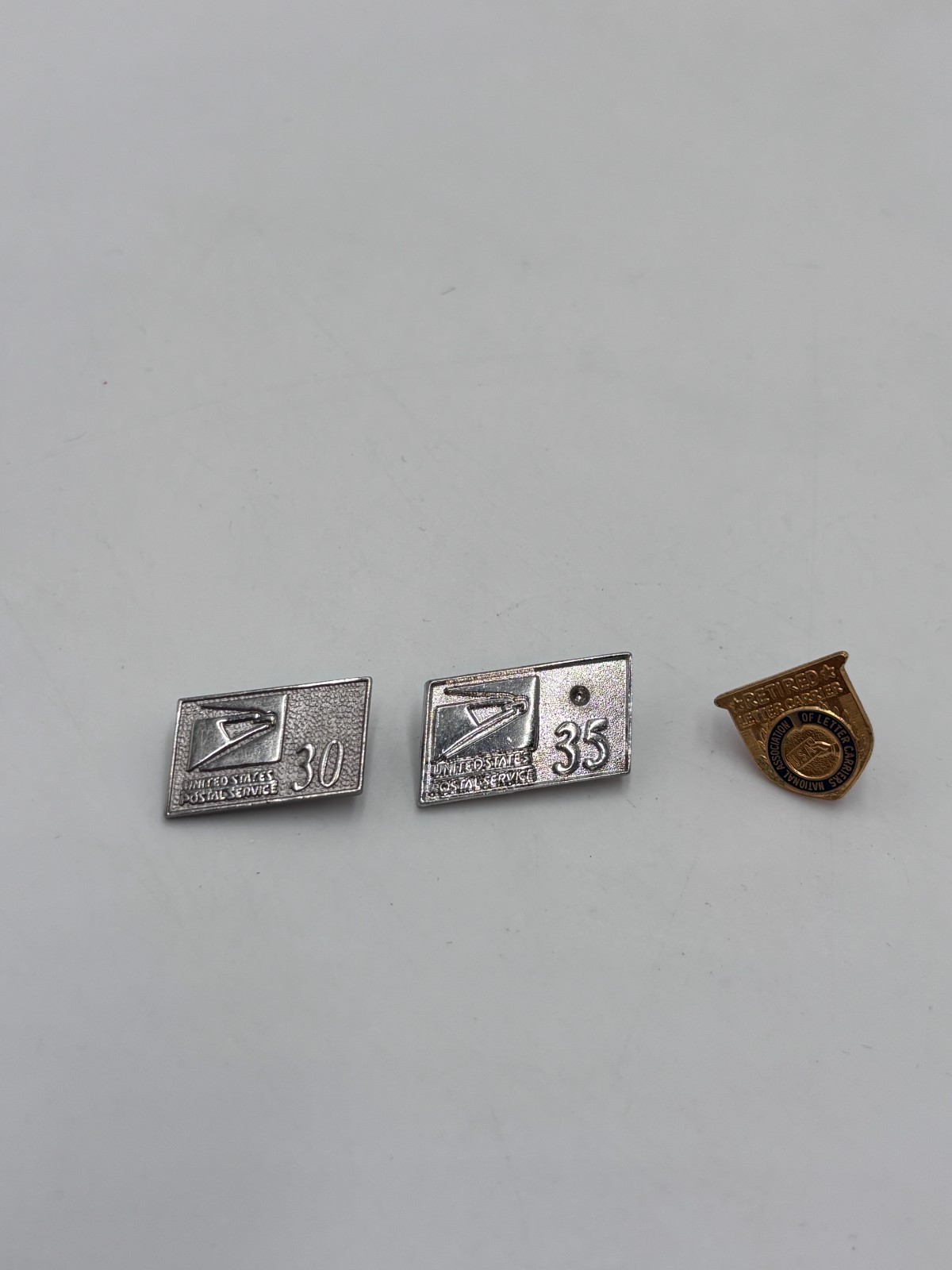Vtg USPS US Post Office Mail Letter Carrier Clerk 30 35 Year Retired Pin Lot 3 Vtg USPS US Post Office Mail Letter Carrier Clerk 30 35 Year Retired Pin Lot 3